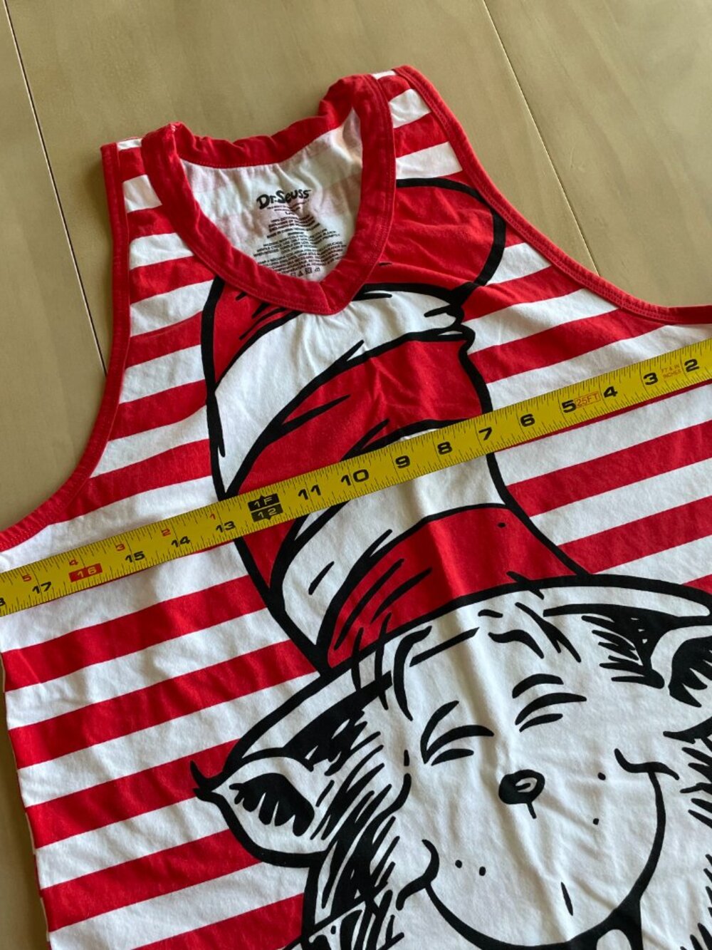 Entire Closet $5! Universal Studios Dr. Seuss Cat in the Hat 100% Cotton Tank - Picture 5 of 8